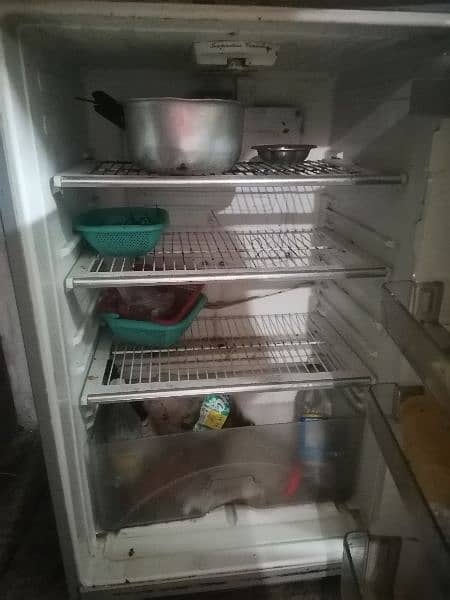 dawlance fridge 14 qbq gud condition total geniun 3