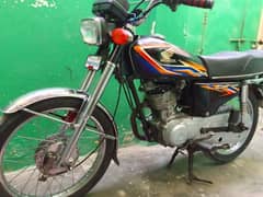 Honda 125 black