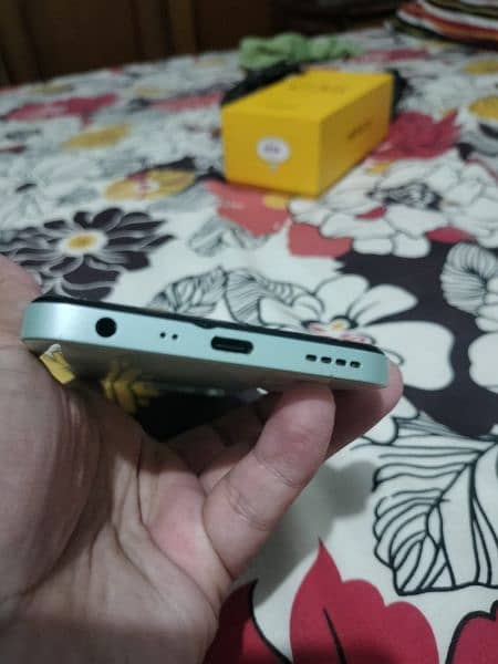 Realme c35 mobile for sale complete saman hai 4