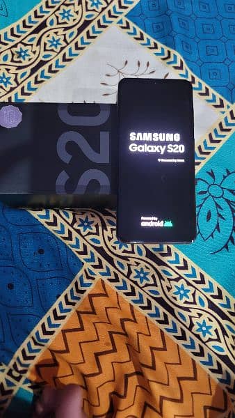 samsung s20 officiall approved with box 2