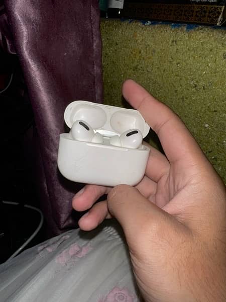 Air pods pro(purchase 2022) 1