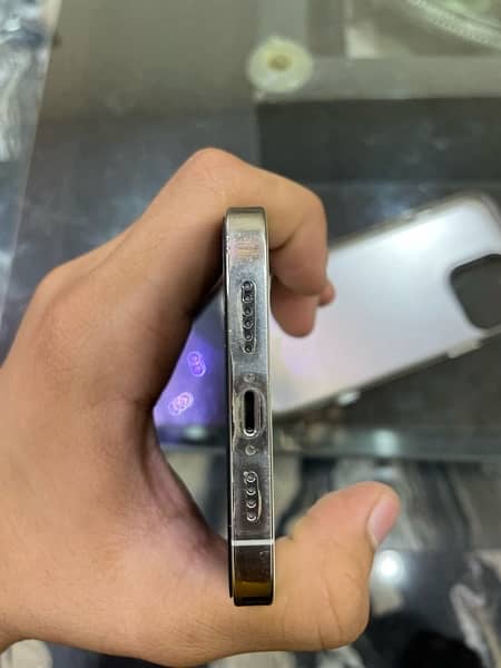 iPhone 13 pro max pta approved 5