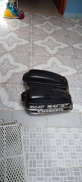 Honda 200 side box 0