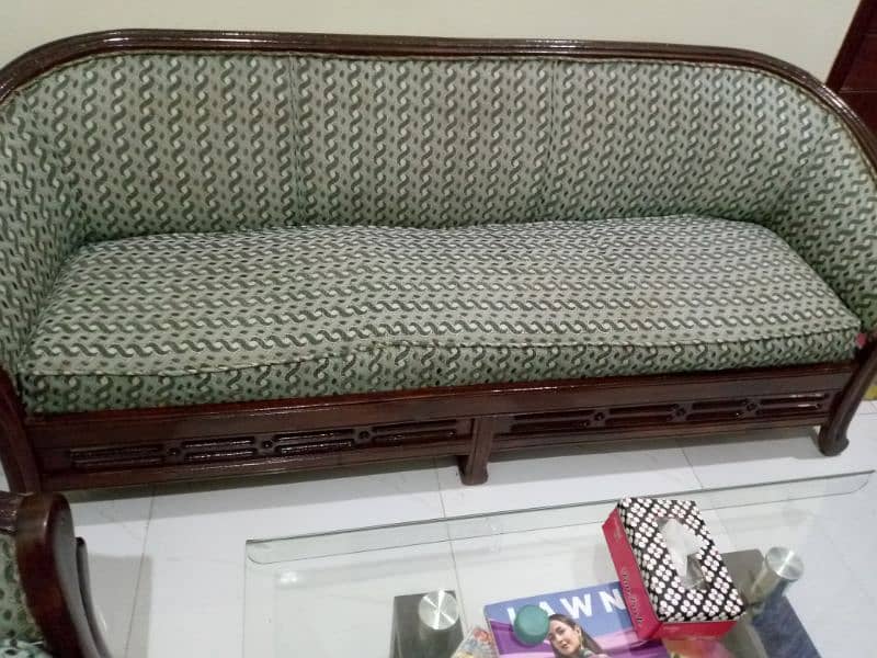 urgent sale five seater sofa set 3