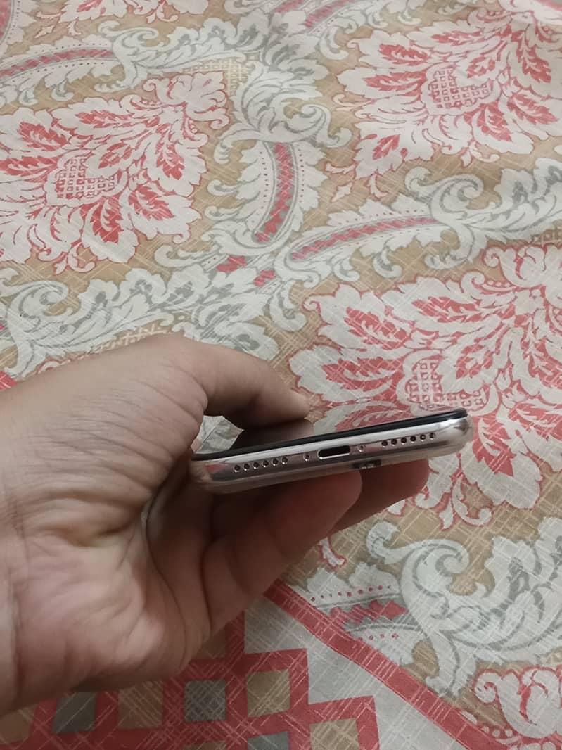 iPhone X 256 GB PTA Approved 6