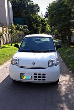 Daihatsu Esse 2011