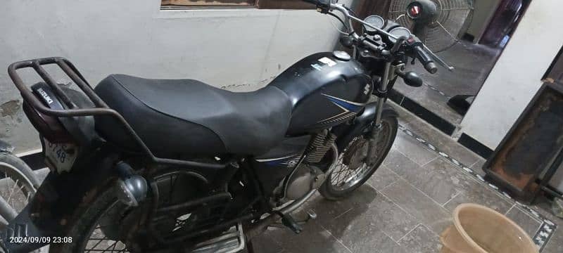 Suzuki GS 150 for Sale 1