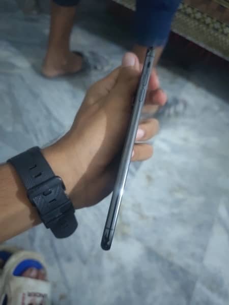 I phone xs max convert with body 13pro Max 13