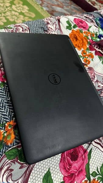 Laptop Core i5 5th Gen 1