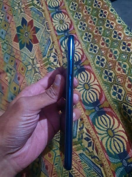 Huawei y9 prime with box one hand use condition 10 by10 ram 4 128 gb 7