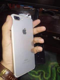 Selling iPhone 7 plus 80% B Health Original Panel and Battery