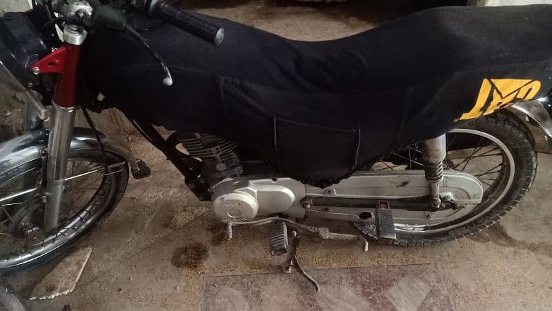 honda 125 2014 karachi 4