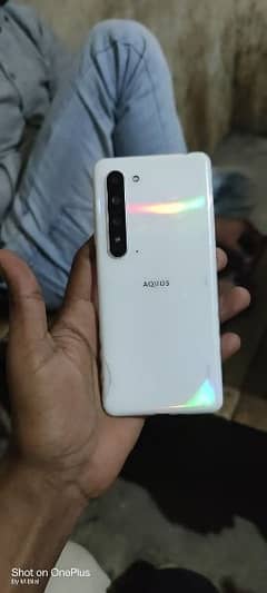 AQUOS R5 NON PTA (12/256) 0