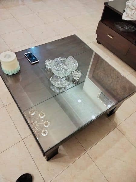 3 Set center table with glass 2