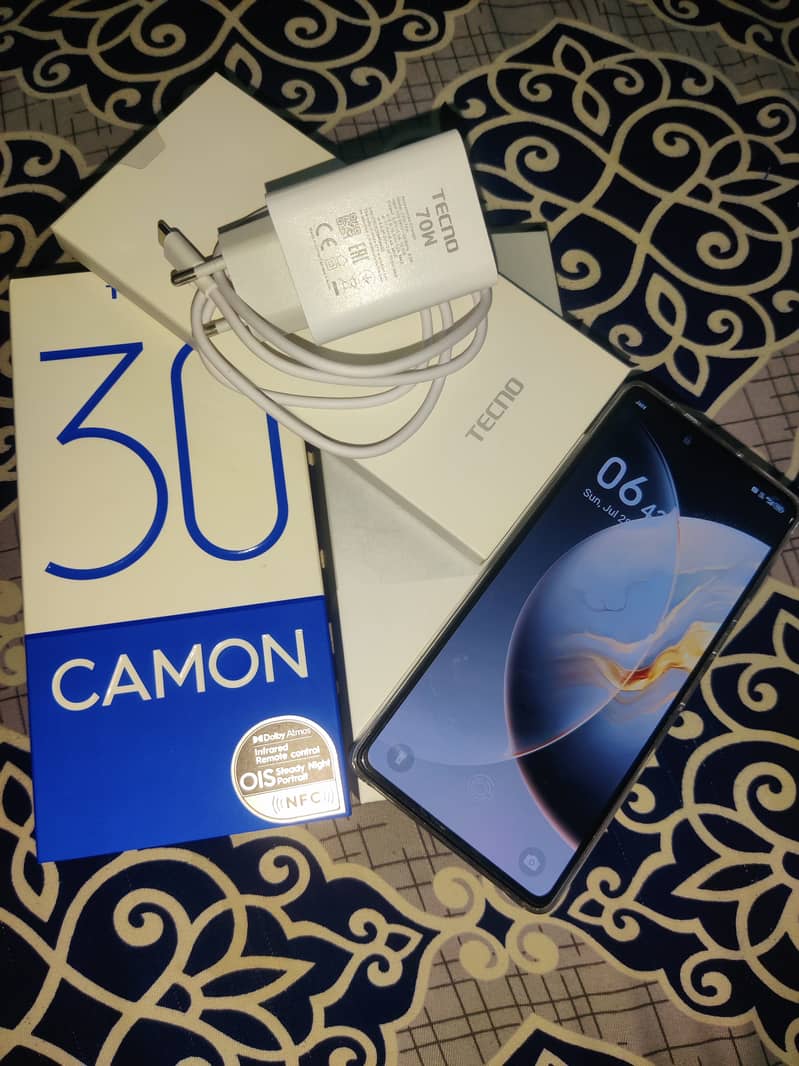 Tecno Camon30 1