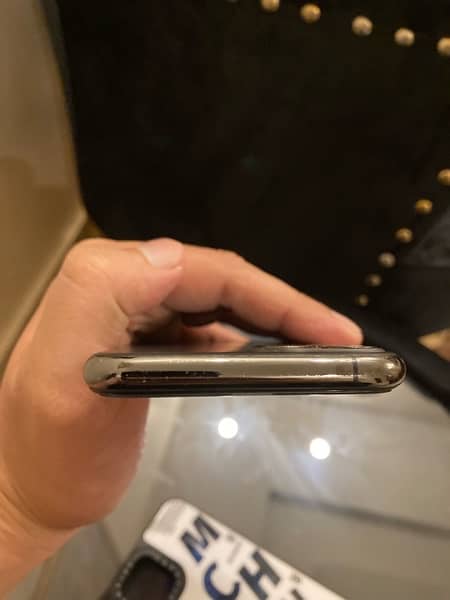 iPhone 11 Pro (factory unlock) Esim time available 2