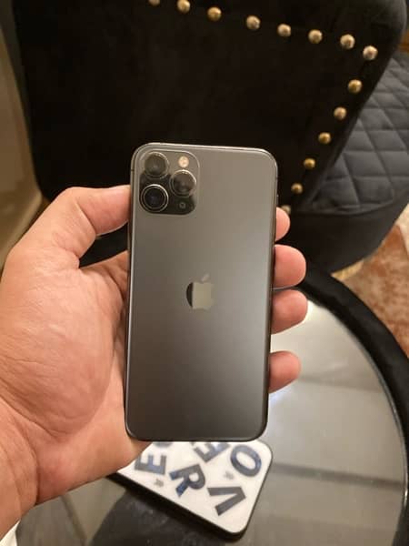 iPhone 11 Pro (factory unlock) Esim time available 6