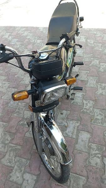 honda CD 70 for sale 2023 model 4