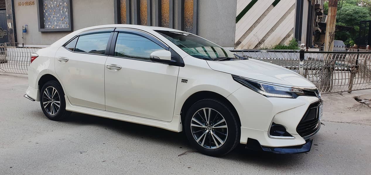 Toyota Corolla X Altis 2022 Special Edition SE 1.6 White SunRoof New 2