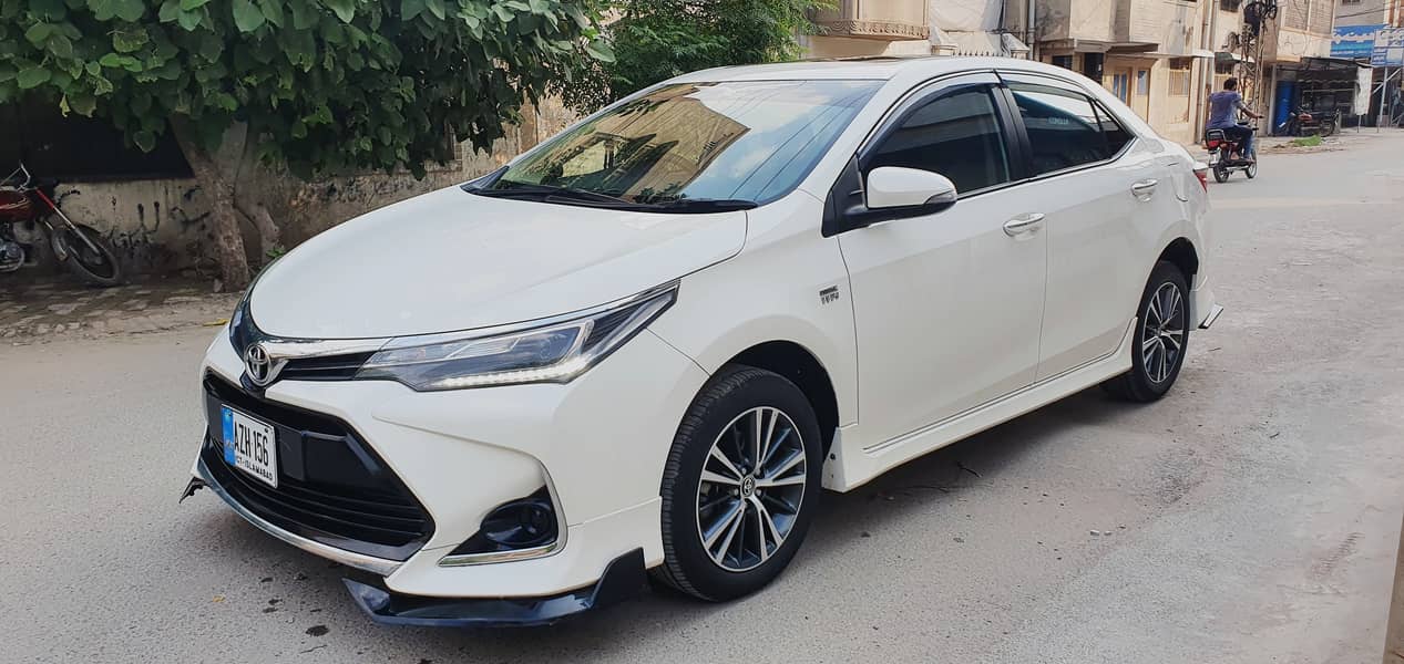 Toyota Corolla X Altis 2022 Special Edition SE 1.6 White SunRoof New 5