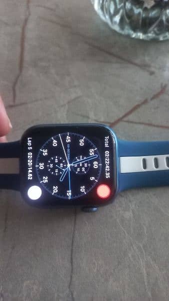 apple watch series 7 blue clr or airpod pro 0