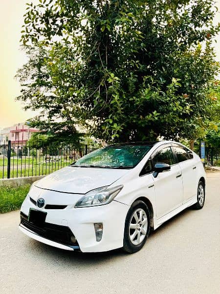 Toyota Prius 2013 5