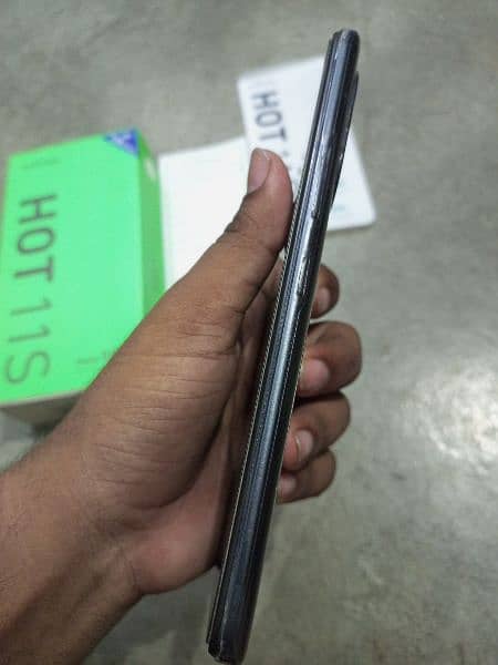 Infinix hot 11 s 4