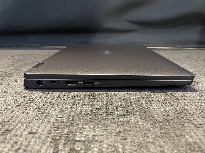 Dell Latitude 5300 / 2 in 1 / X360 Rotatable 4