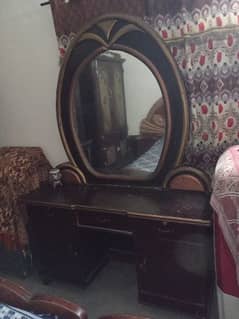 Dressing Chair Parlor Frame Urgent for sale