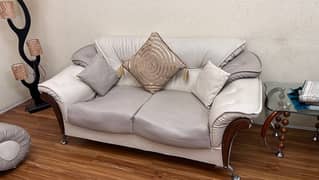 7 seater sofa Set and Dewan in Excellent Quality for Urgent Sale 0