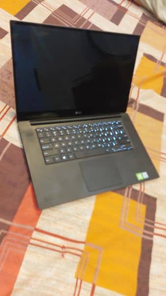 Dell xps 15 7590 core i9 9th Gen touchscreen gtx 1650 graphics Rs215 7