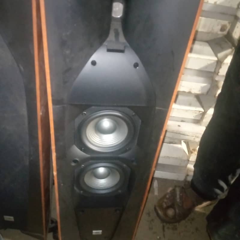 hi end speakers 17