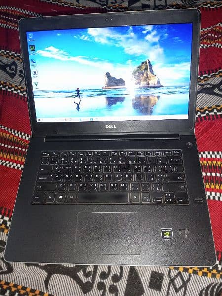 Dell laptop cori5 6th generation. 4