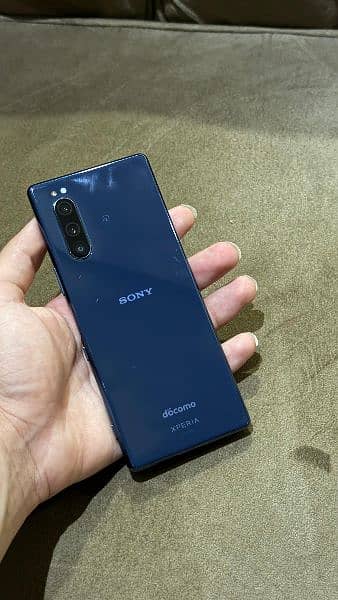 SONY XPERIA 5 0