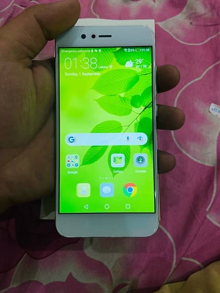 Huawei Nova 2 With Box and Charger 3