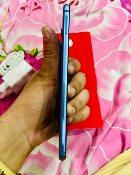 Huawei Nova 2 plus With Box Charger 4