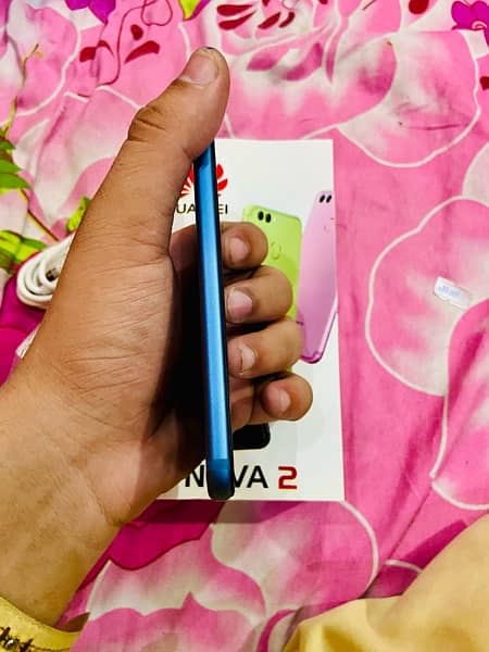 Huawei Nova 2 With Box and Charger 6