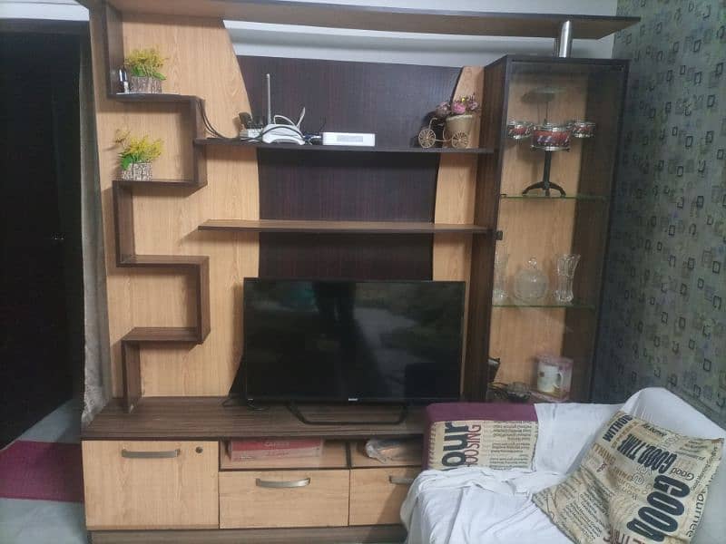 Led consoles with divider for sale urgent 1