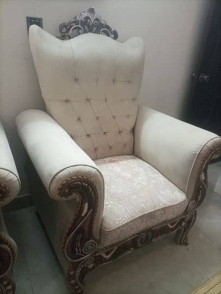 7 seater sofa set for sale look like new. 7