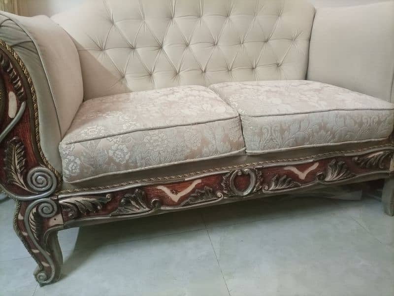 7 seater sofa set for sale look like new. 12