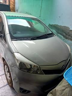 Toyota Vitz 2012