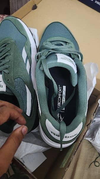 Reebok Gl 1100 sneakers imported from UK brand New 2