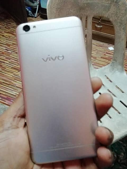 Vivo Y55A Read ad first 2