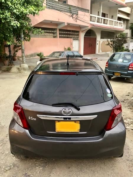 Toyota Vitz 2012 1