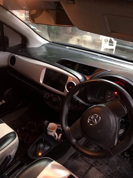 Toyota Vitz 2012 11