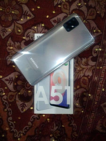 SAMSUNG A51 Mobile 6/128 Gb with Box charger no open no repair all ok 12