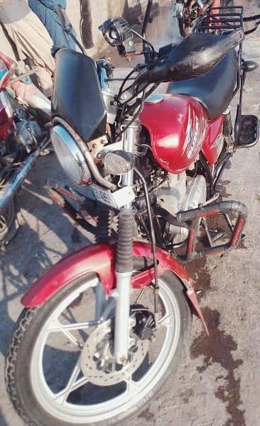 suzuki gs 150 cc 03257045870whatssp 1