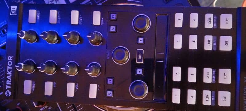 Traktor X1 MK2 0