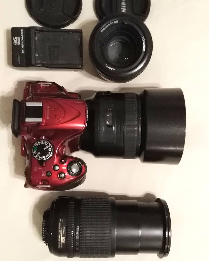 Nikon D5200, Nikon 85mm F1.8 G + 50mm F1.8 + Nikon 18-135mm, 1st Owner 1