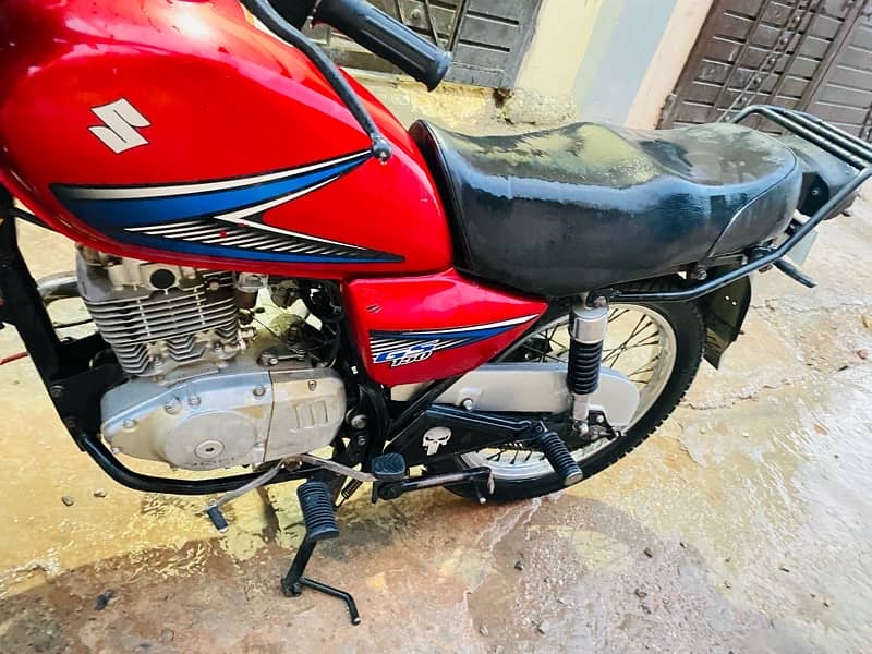 Suzuki GS 150 pindi number 9